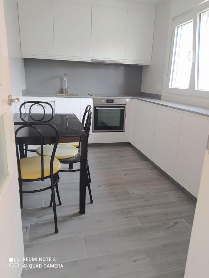 Apartamento planta alta en casa Sanxenxo Exterior foto